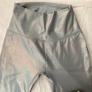 NWOT Silvery shimmer leggings